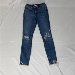 Good American Good Legs Skinny Jeans